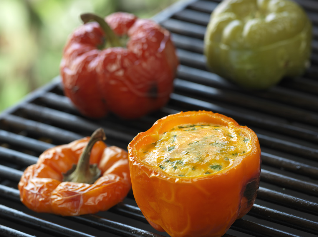 Wederzijds specificatie straal Grilled Eggs in Sweet Peppers Recipe | Get Cracking